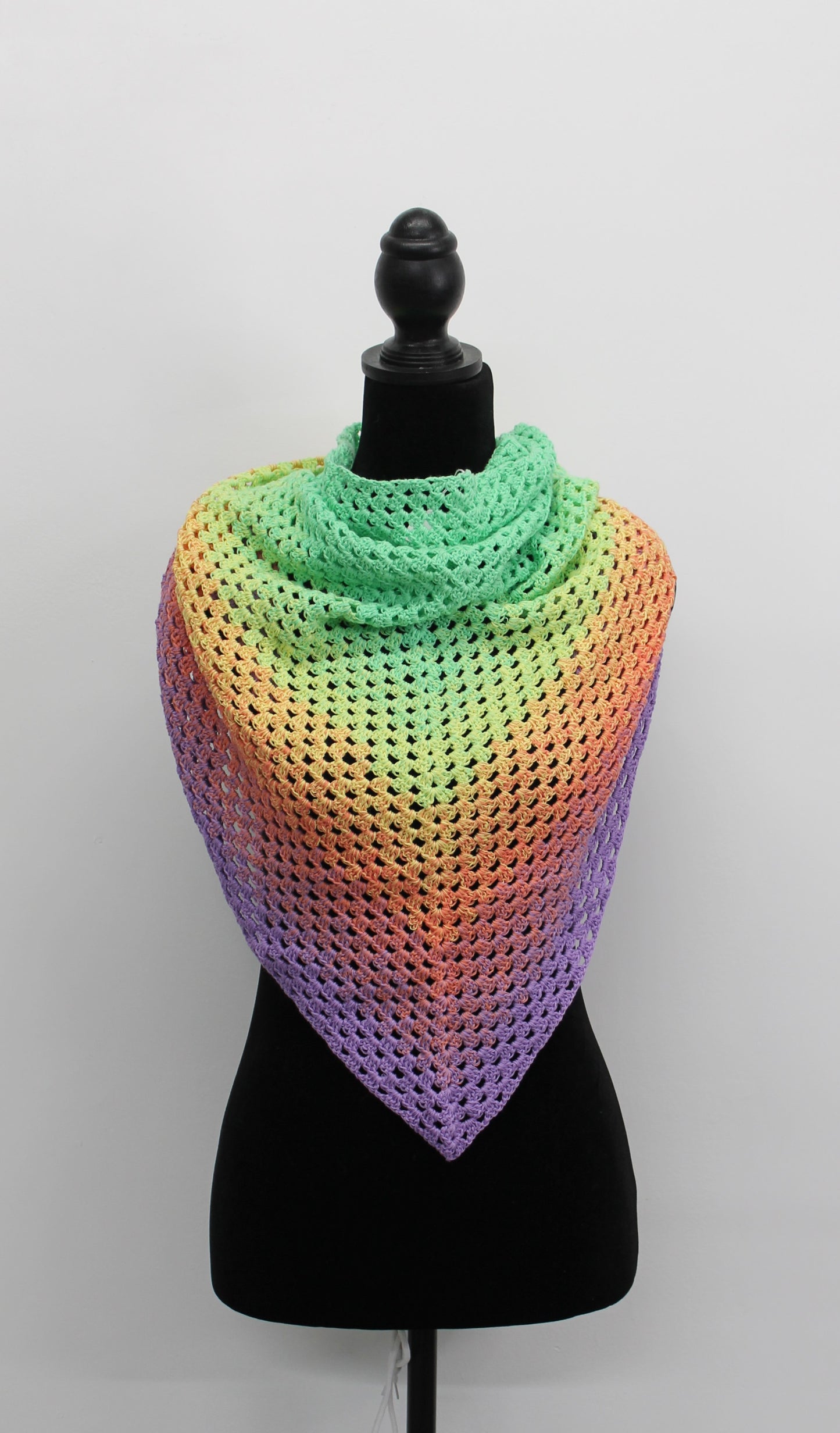 Triangle shawl (Pastel Rainbow)