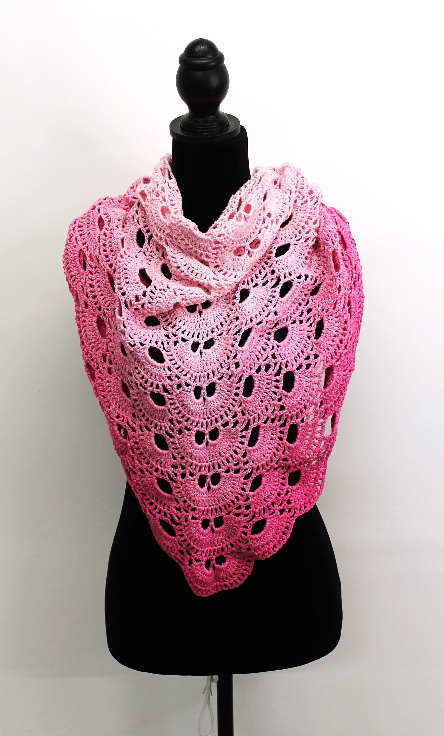 Lace shawl (Princess Pink)