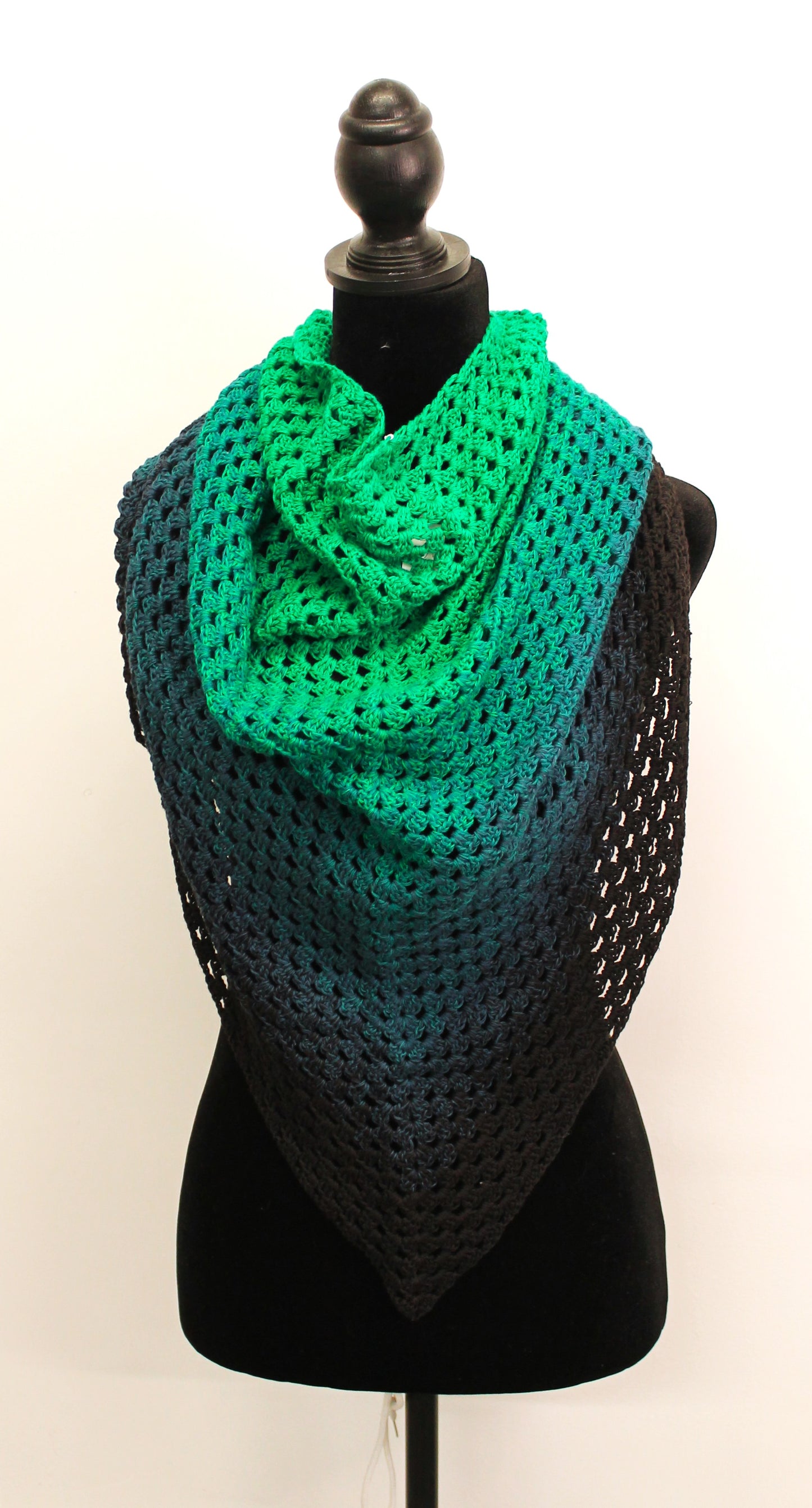 Triangle shawl (Forest Green)
